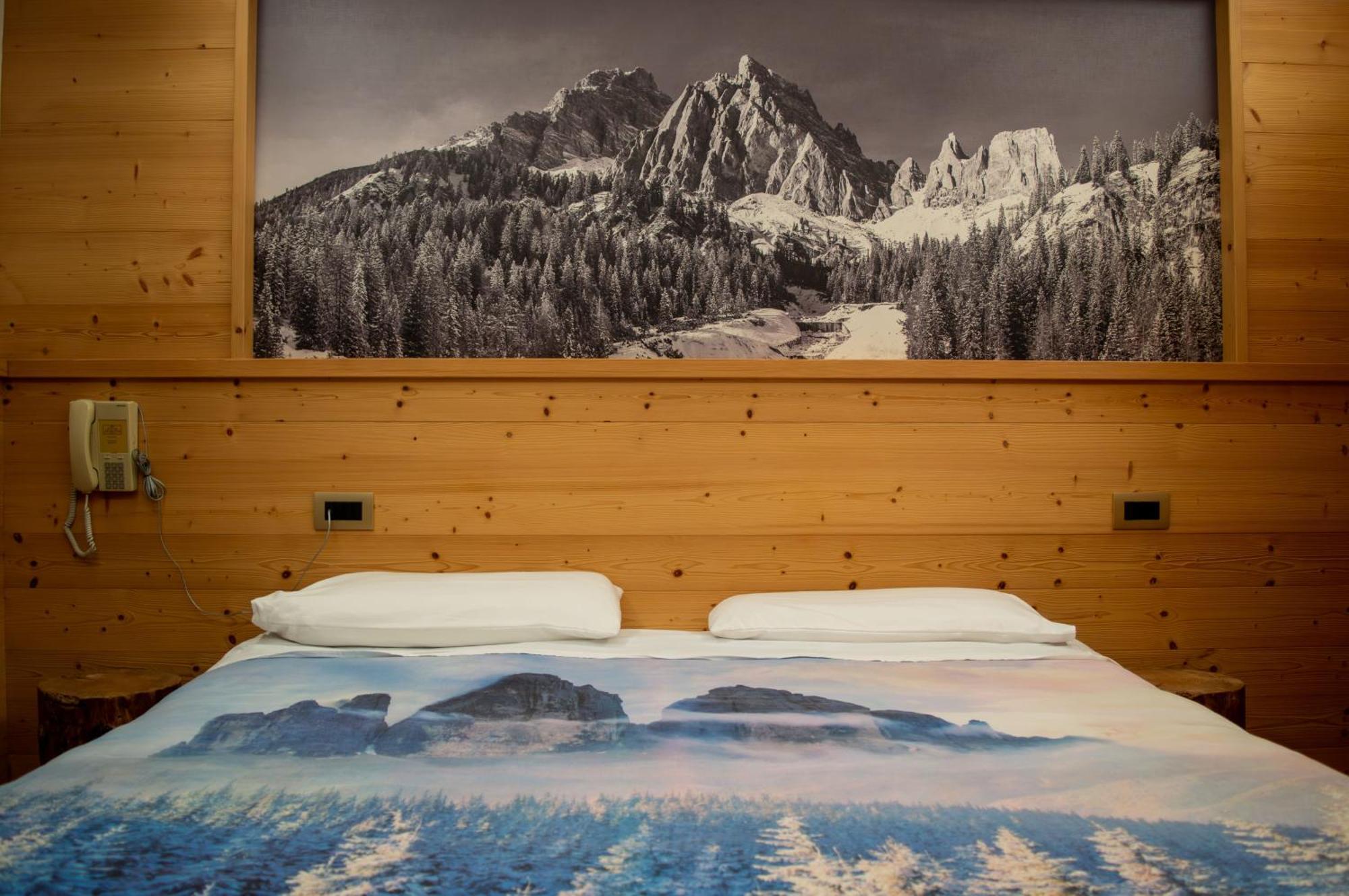Hotel Serena - Tre Cime Views Ауронцо-ди-Кадоре Номер фото